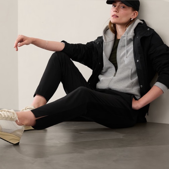 Athleta Pants - BROOKLYN MID RISE ANKLE PANT
Wrinkle-resistant, stretch fabric in a tailored fit